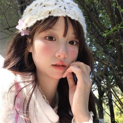 隔楼女孩:我们之间的层距